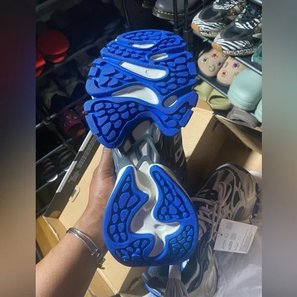 Adidas XLG Runner Deluxe